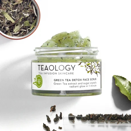 T50004-Green-Tea-Detox-Face-Scrub-0623-PRIMA_600x